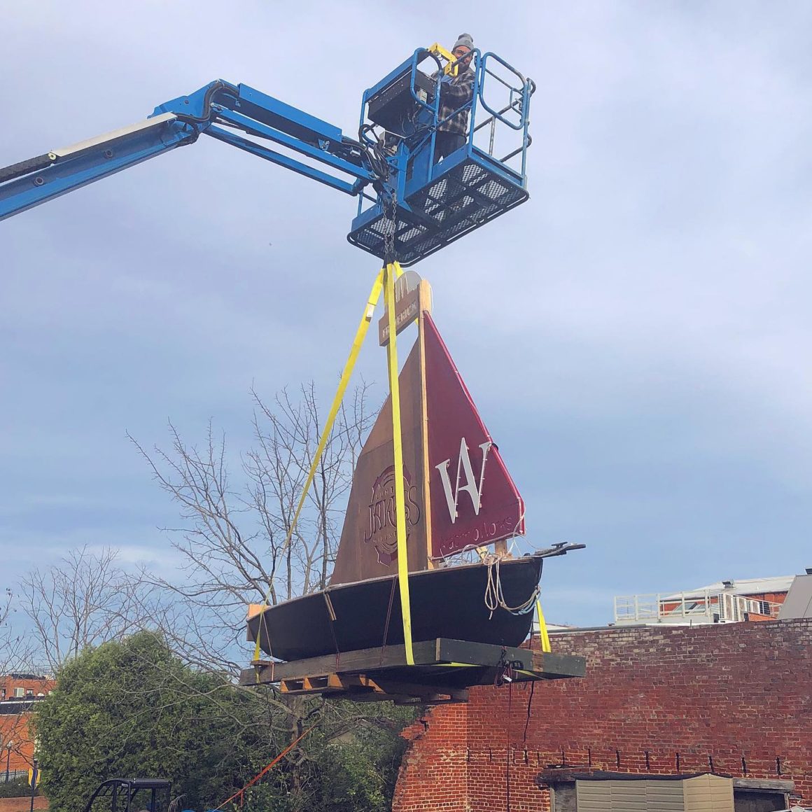boat being lifted